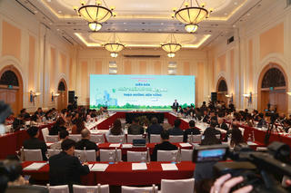 Phát Triển Đô Thị Thủ Đô Dưới Góc Nhìn Kinh Tế Xã Hội