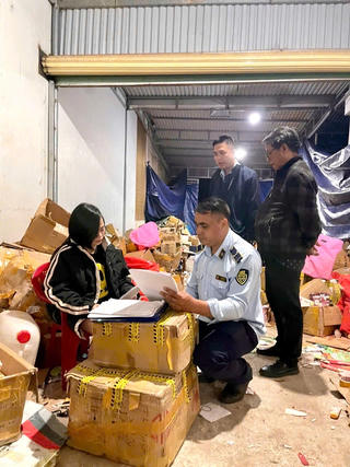 Đắk Lắk: Tạm giữ 6 tấn mỹ phẩm không rõ nguồn gốc