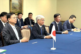 Chủ tịch Ủy ban Trung ương MTTQ Việt Nam gặp Phó Chủ tịch Hạ viện Nhật Bản