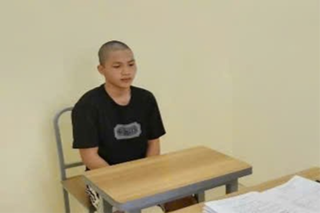 3 thanh niên 'đầu trần', lái xe máy tông vào CSGT