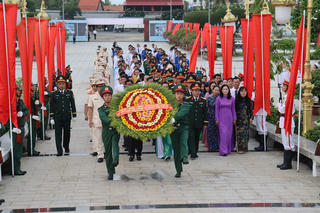 Tỉnh An Giang viếng nghĩa trang liệt sĩ nhân kỷ niệm 78 năm ngày Thương binh - Liệt sĩ