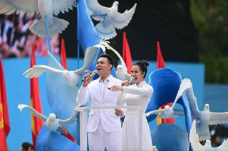 'Viết tiếp câu chuyện hòa bình': Khúc hát cảm động ghi dấu thời gian