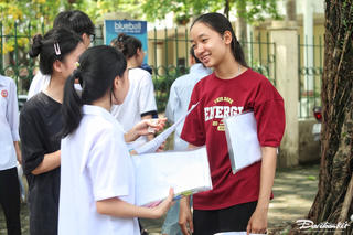 Đề thi môn Toán vào 10 Hà Nội 2025 đổi mới, có độ phân hoá rõ rệt