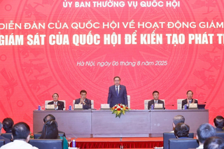 Chủ tịch Quốc hội Trần Thanh Mẫn dự Diễn đàn về hoạt động giám sát