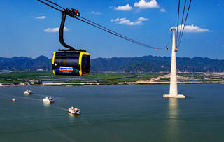 Hải Phòng: Giá vé cáp treo đến Cát Bà giảm 50% sau sự cố phà ngập nước