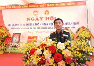 Đại tướng Phan Văn Giang dự Ngày hội Đại đoàn kết toàn dân tộc tại Hưng Yên