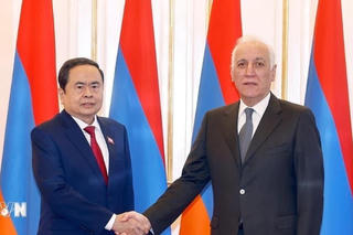 Chủ tịch Quốc hội Trần Thanh Mẫn hội kiến Tổng thống Armenia Vahagn Khachaturyan