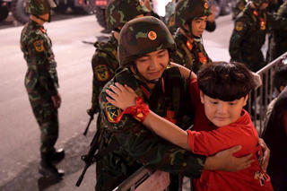 Thắm tình quân dân trong ngày Tết Độc lập