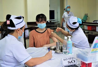 Chủ động phòng dịch