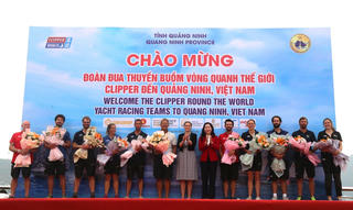 Chào mừng các đội đua thuyền buồm vòng quanh thế giới đến vịnh Hạ Long