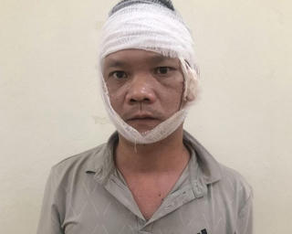 Hà Nội: Bắt khẩn cấp đối tượng chém thương vong bố đẻ và anh trai