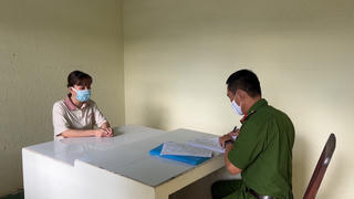 Quảng Ngãi: Bắt giạm người phụ nữ chiếm đoạt gần 10 tỷ đồng