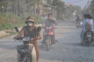 Dự án nâng cấp đường ở Chương Mỹ (Hà Nội): Chủ đầu tư đốc thúc, nhà thầu thi công không phản hồi