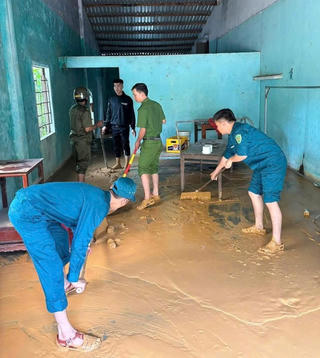 TP Đà Nẵng: Kịp thời giúp dân khắc phục hậu quả mưa lớn bất thường