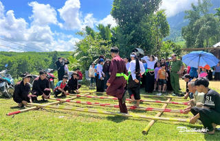 Đà Nẵng: Vui hội Tết Độc lập ở làng Mường