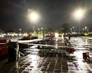 Bình Dương:  Điều tra làm rõ trách nhiệm vụ sập sân khấu ngoài trời 