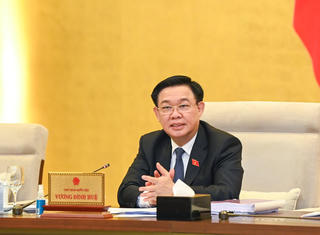 Cần quy định cụ thể loại thuốc kinh doanh thương mại điện tử