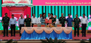 TP HCM ký kết quy chế phối hợp bảo vệ biên giới, hải đảo
