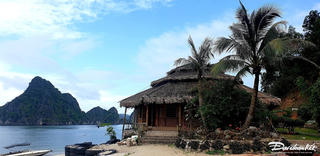 Các công trình trái phép trên vịnh Bái Tử Long: Thay đổi quy hoạch, hợp thức hóa cho công trình trái phép?