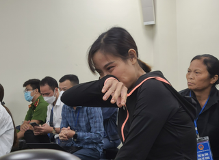 Mẹ cháu bé bị đóng đinh vào đầu: Nếu biết trước thế này, tôi không bao giờ để Huyên làm vậy