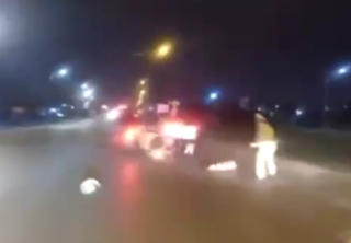 Hải Dương: Xe máy chở 3 đâm vào 2 CSGT đang làm nhiệm vụ