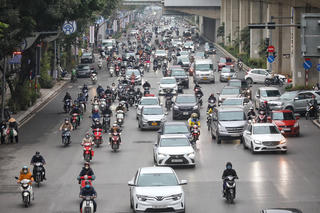 Giao thông Thủ đô thông thoáng trong ngày đầu đi làm sau nghỉ Tết Nguyên đán