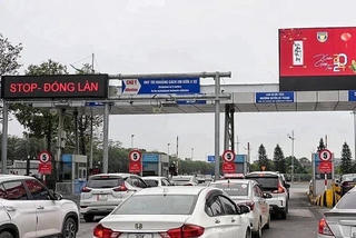 Khẩn trương triển khai thu phí không dừng tại các sân bay