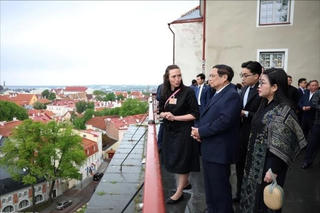 Thủ tướng tìm hiểu mô hình phát huy di sản và phát triển cảng biển ở Estonia