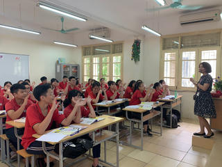 Gỡ khó trang thiết bị dạy học