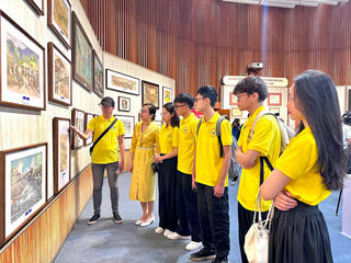 Phát huy vai trò văn nghệ sĩ trong phát triển văn hóa, con người Quảng Ninh