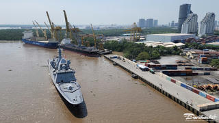 Tàu Hải quân Pháp cập cảng Lotus, chính thức thăm xã giao TP Hồ Chí Minh