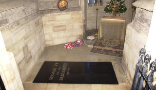 Tại sao hầm Hoàng gia không phải nơi an nghỉ cuối cùng của Nữ hoàng Elizabeth?