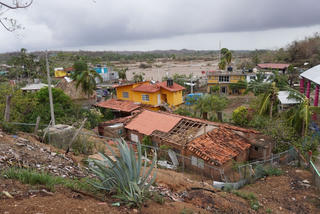 Bão Agatha tấn công Mexico khiến 10 người thiệt mạng, kéo theo lũ lụt và sạt lở