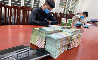 Quảng Ninh: Khởi tố 56 đối tượng trong sới bạc trăm tỷ tại khách sạn 