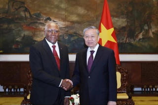 Tổng Bí thư Tô Lâm hội kiến Ủy viên Bộ Chính trị, Phó Chủ tịch nước Cuba