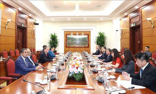 Việt Nam và Venezuela nhất trí tiếp tục tăng cường, trao đổi kinh nghiệm giữa hai Đảng