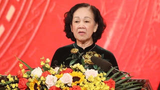 Ngăn chặn, đẩy lùi sự suy thoái, 'tự diễn biến', 'tự chuyển hóa'