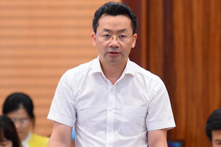 Đang yêu cầu Nhà hát kịch Hà Nội báo cáo vụ diễn viên Hồng Đăng