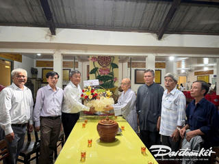 TP Hồ Chí Minh: Thăm nhiều cơ sở tôn giáo sau khi vận hành chính quyền địa phương 2 cấp