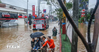 Bão Bebinca hoành hành Philippines, ít nhất 6 người thiệt mạng