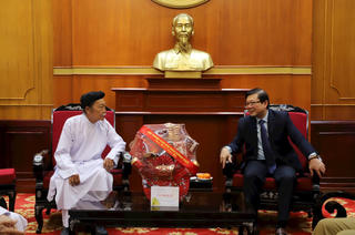 Phát huy truyền thống gắn bó, đồng hành cùng dân tộc