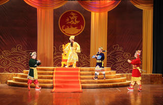 Tổ chức Liên hoan Tuồng và Dân ca kịch toàn quốc - 2022 gắn với Lễ hội Làng Sen 2022