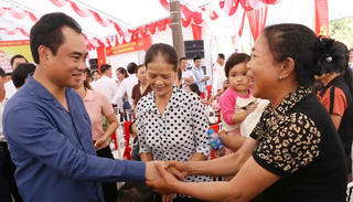 Bí thư Tỉnh ủy Thái Nguyên dự Ngày hội Đại đoàn kết với người dân