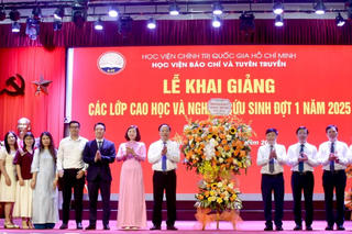 Khai giảng các lớp Cao học và Nghiên cứu sinh khóa 31 đợt 1 năm 2025