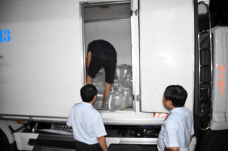 Phát hiện hơn 10 triệu con tôm giống chưa qua kiểm dịch