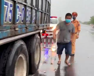 Thông tin mới vụ tài xế đi cấp cứu sau khi làm việc với CSGT