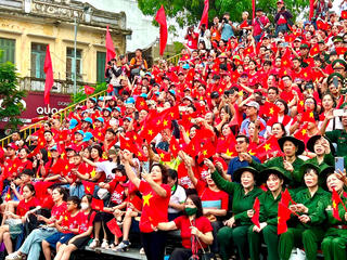 Hải Phòng: Hàng nghìn người hát vang khúc ‘Thành phố Hoa phượng đỏ’