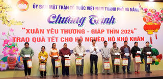 Đà Nẵng: Trao quà Tết cho hơn 18 nghìn hộ khó khăn