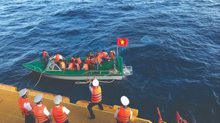 Tháng 5 ở Trường Sa