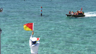 Hoa tiêu nơi đảo chìm